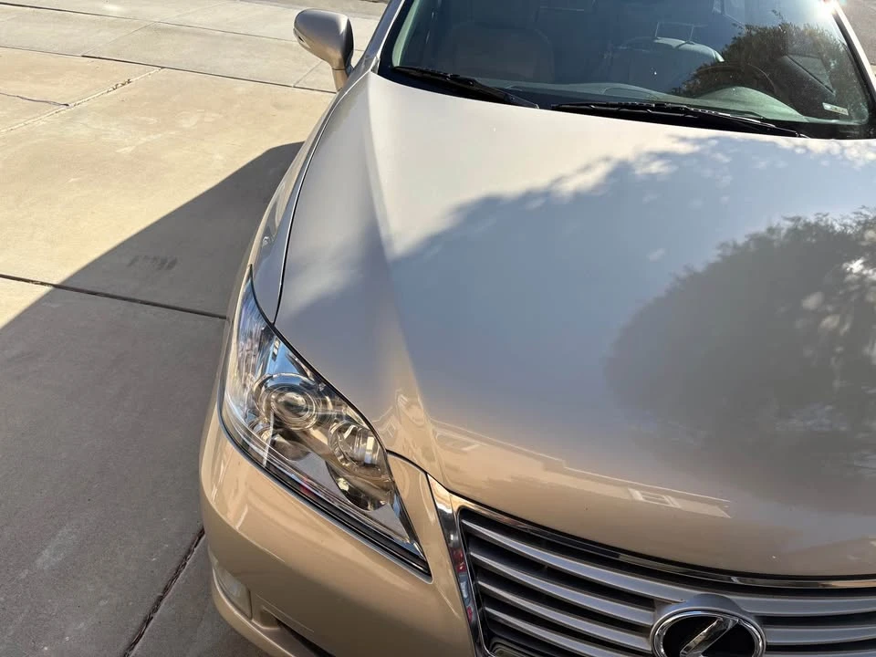 2010 Lexus ES 5th Gen - Image 3 of 9