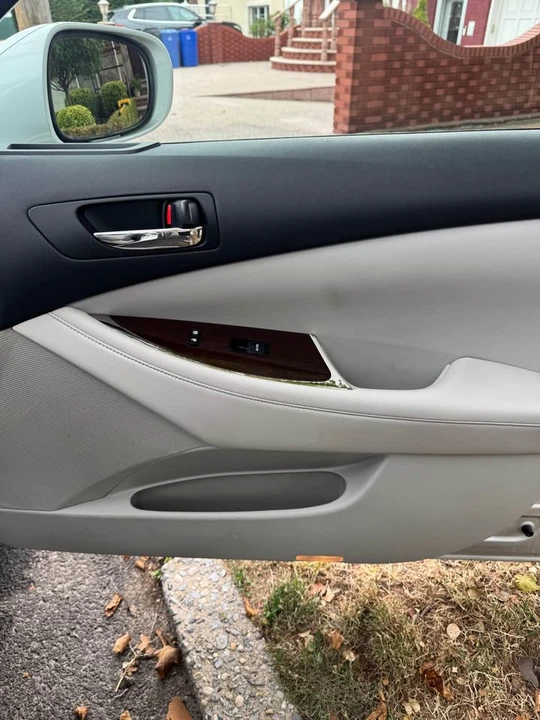 2010 Lexus ES 5th Gen - Image 5 of 11