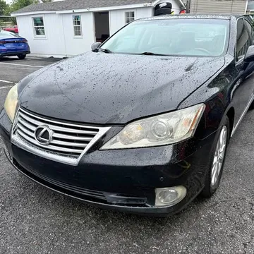 2010 Lexus ES 350 Luxury Sedan 4D