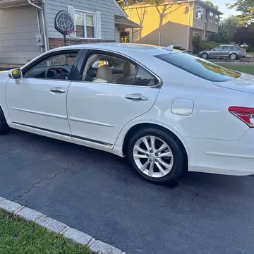 2010 Lexus ES 350 Luxury Sedan 4D