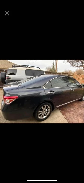 2010 Lexus ES 5th Gen - Image 2 of 11