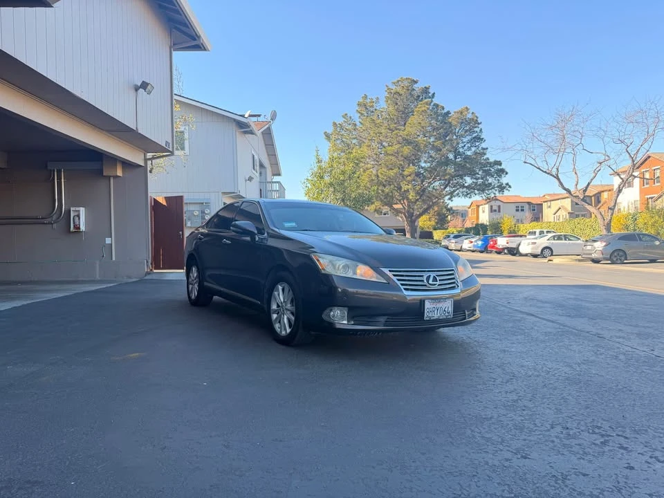 2010 Lexus ES 5th Gen - Image 7 of 16