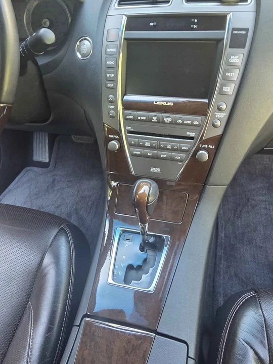 2010 Lexus ES 5th Gen - Image 20 of 20