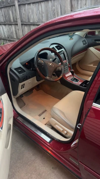 2010 Lexus ES 4th Gen - Image 4 of 6