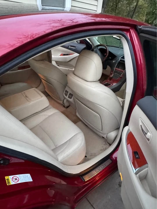 2010 Lexus ES 4th Gen - Image 6 of 6