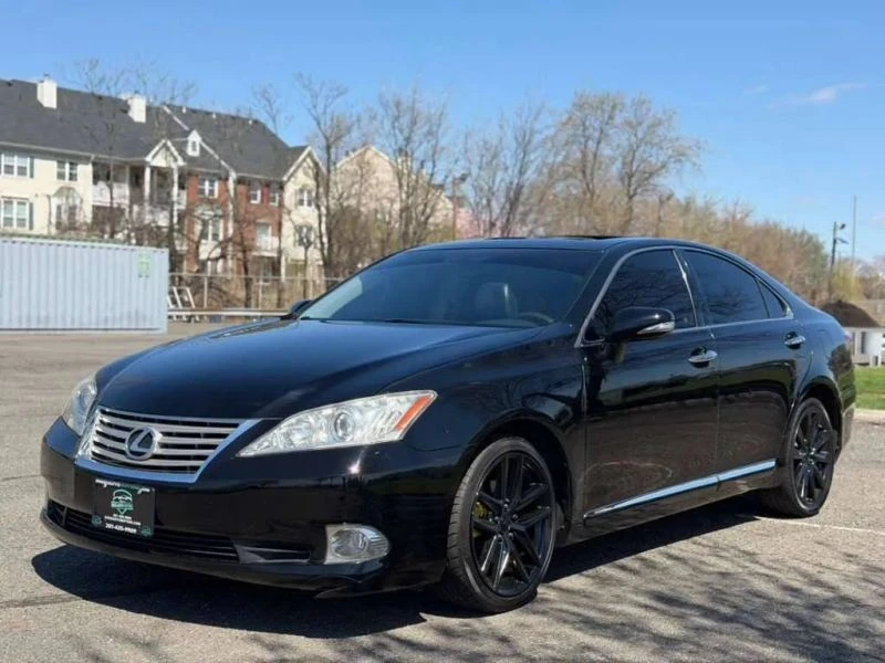 2010 Lexus ES 5th Gen - Image 3 of 12