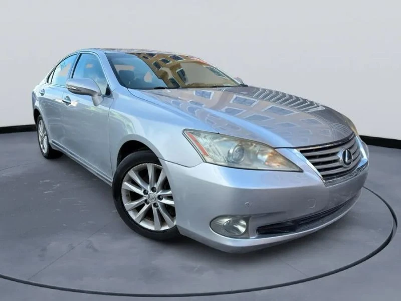 2010 Lexus ES 4th Gen - Image 2 of 12