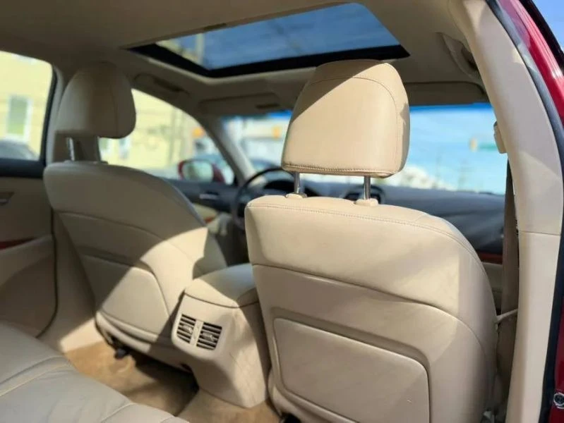 2010 Lexus ES 5th Gen - Image 11 of 12