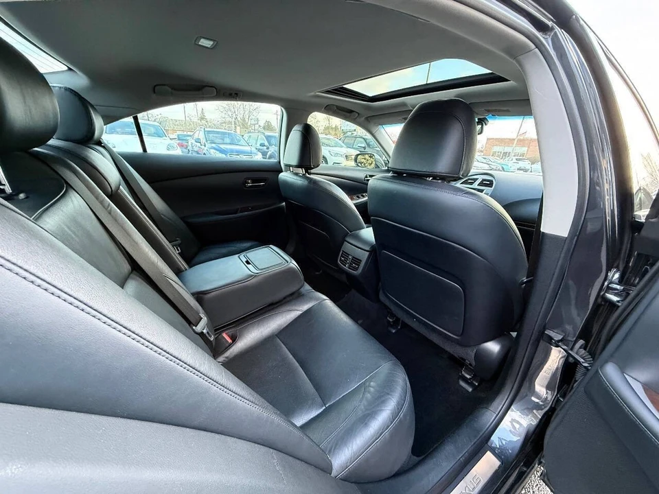 2010 Lexus ES 5th Gen - Image 13 of 20