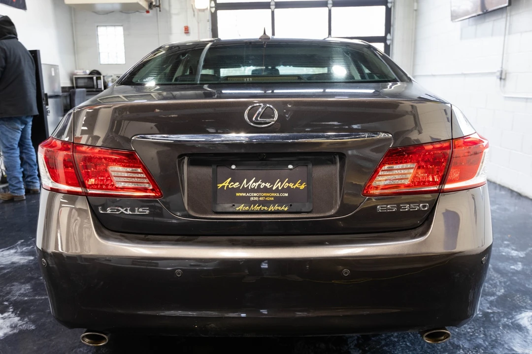 2010 Lexus ES 5th Gen - Image 9 of 21