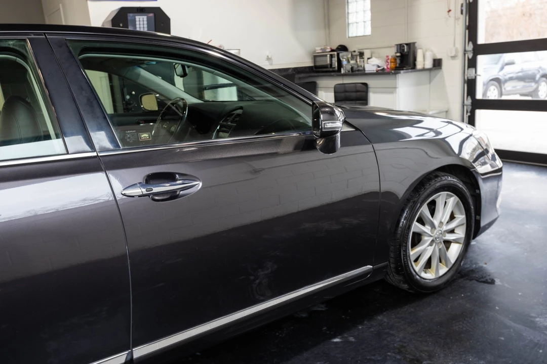 2010 Lexus ES 5th Gen - Image 13 of 21