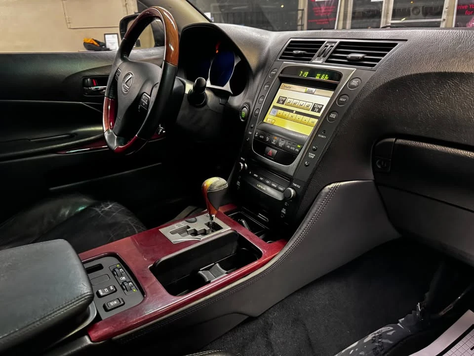 2010 Lexus GS 3rd Gen - Image 17 of 18
