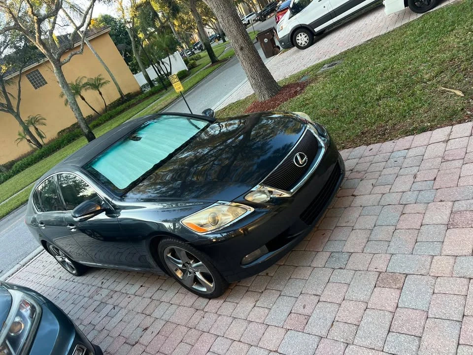 2010 Lexus GS 3rd Gen - Image 2 of 8