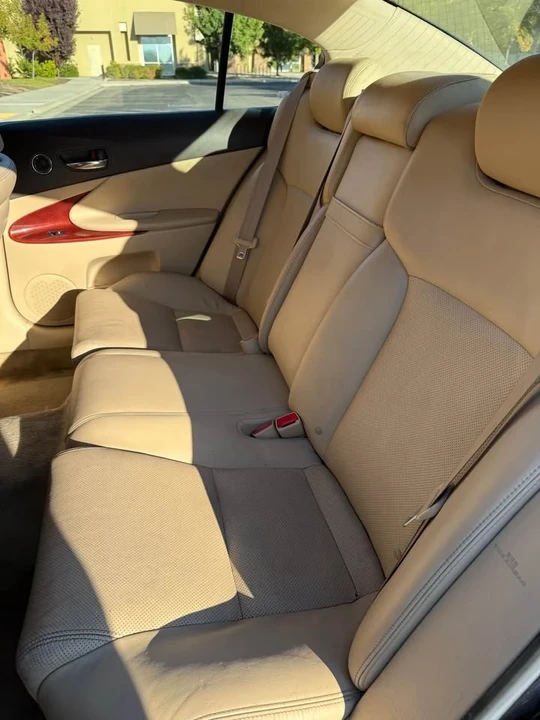 2010 Lexus GS 3rd Gen - Image 6 of 10