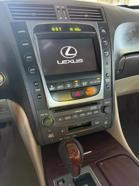 2010 Lexus GS 3rd Gen - Image 3 of 10