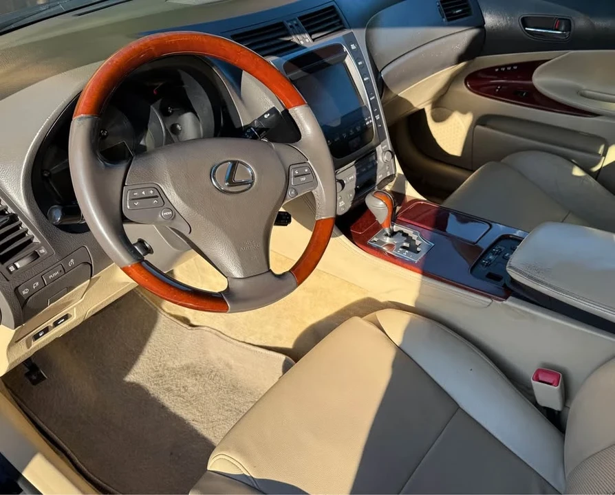 2010 Lexus GS 3rd Gen - Image 7 of 10