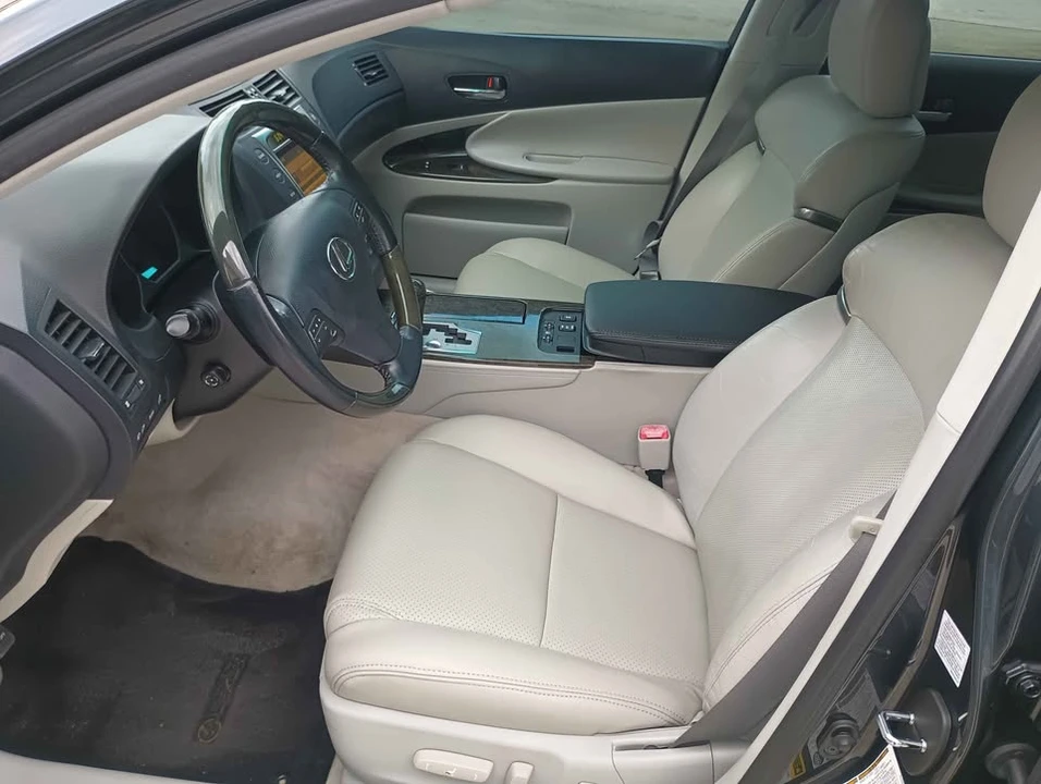 2010 Lexus GS 3rd Gen - Image 11 of 16
