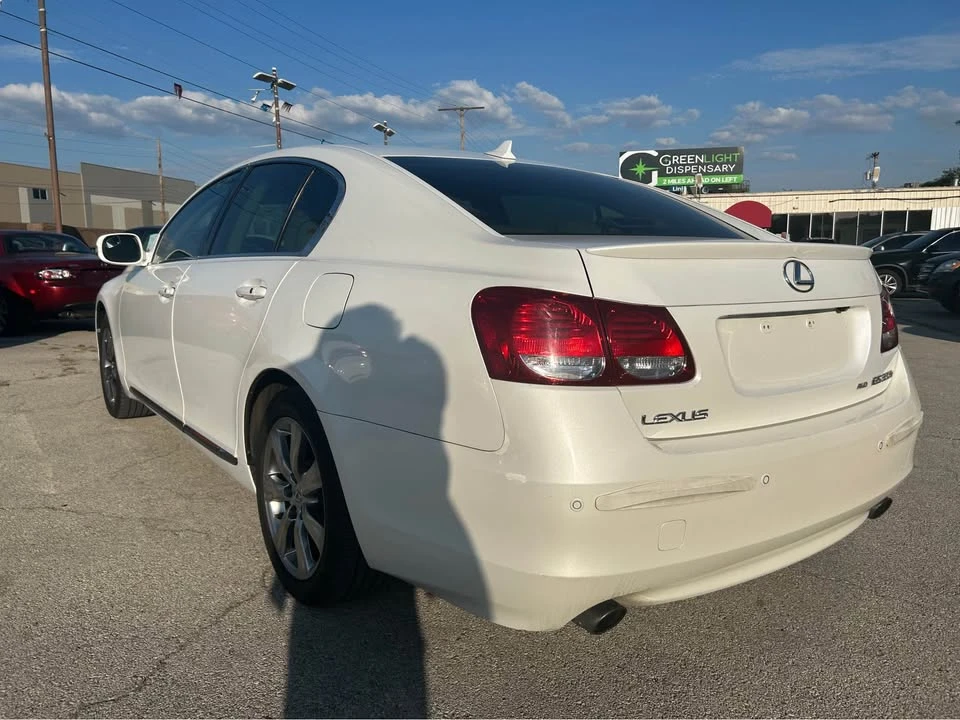 2010 Lexus GS 3rd Gen - Image 2 of 20