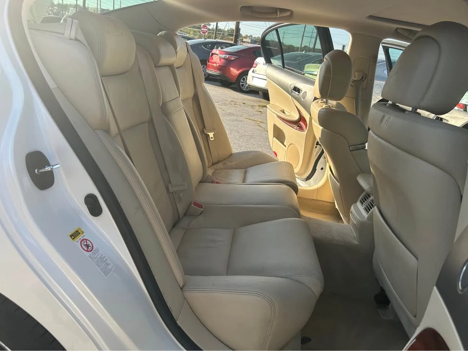 2010 Lexus GS 3rd Gen - Image 13 of 20