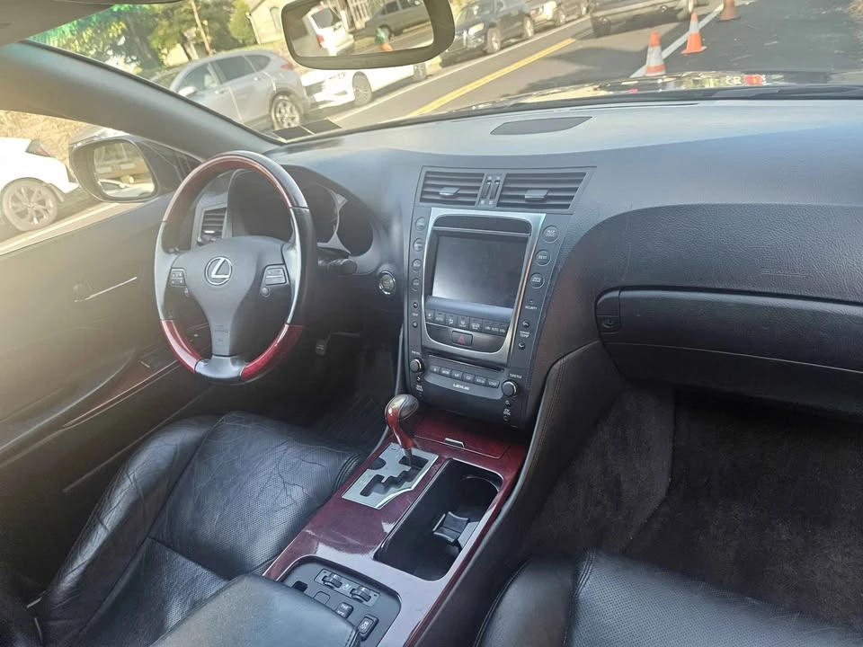 2010 Lexus GS 3rd Gen - Image 8 of 13