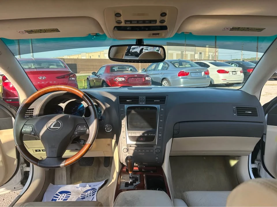 2010 Lexus GS 3rd Gen - Image 16 of 20