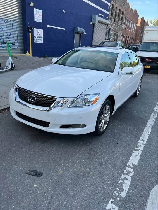 2010 Lexus GS 3rd Gen - Image 2 of 10