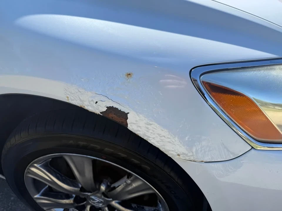 2010 Lexus GS 3rd Gen - Image 4 of 13
