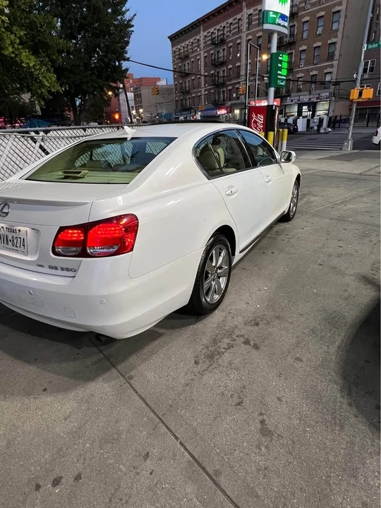 2010 Lexus GS 3rd Gen - Image 5 of 15