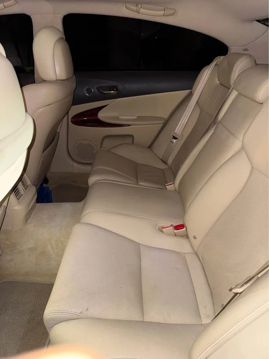 2010 Lexus GS 3rd Gen - Image 5 of 17