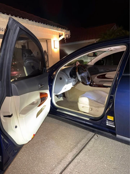 2010 Lexus GS 3rd Gen - Image 12 of 17