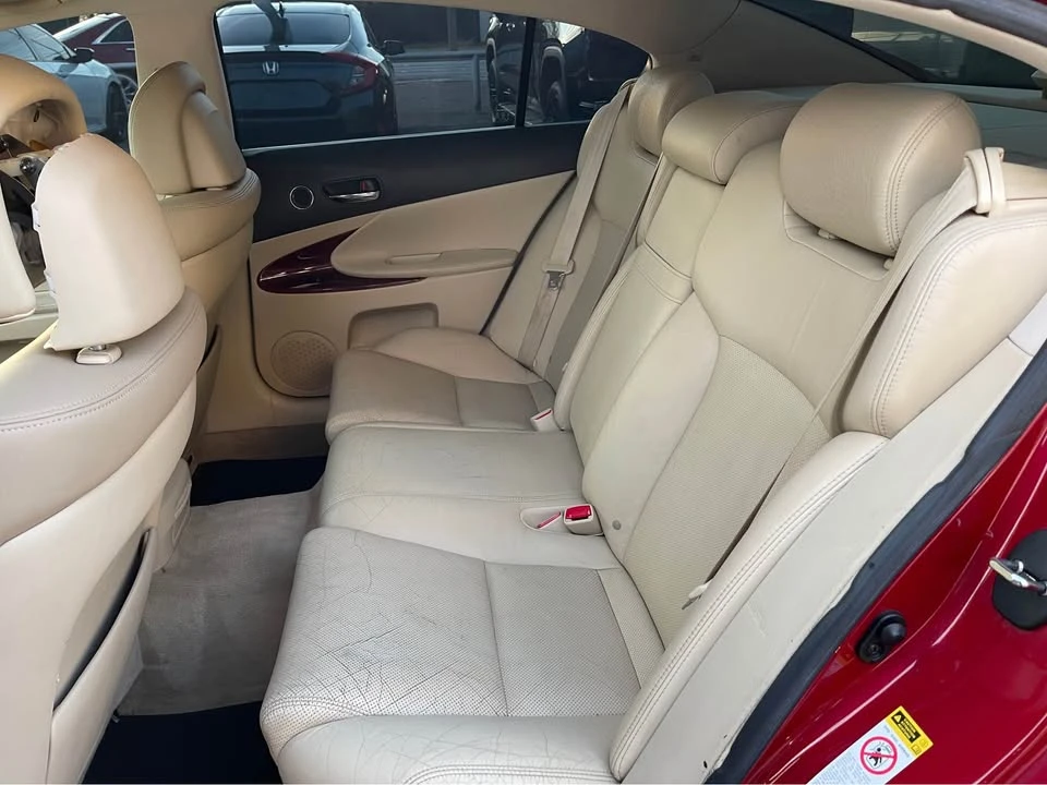 2010 Lexus GS 3rd Gen - Image 17 of 20