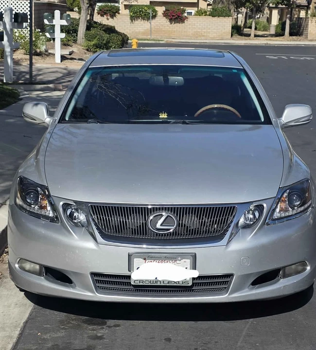 2010 Lexus GS 3rd Gen - Image 2 of 18
