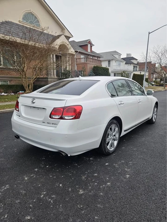 2010 Lexus GS 3rd Gen - Image 3 of 18