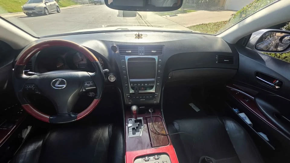 2010 Lexus GS 3rd Gen - Image 9 of 18