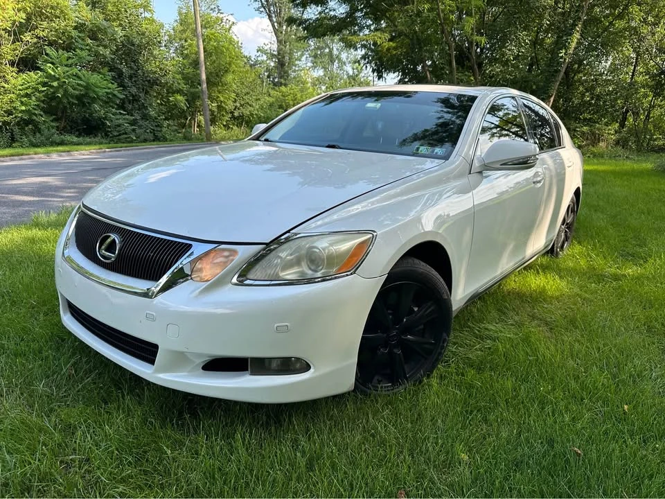 2010 Lexus GS 3rd Gen - Image 3 of 17