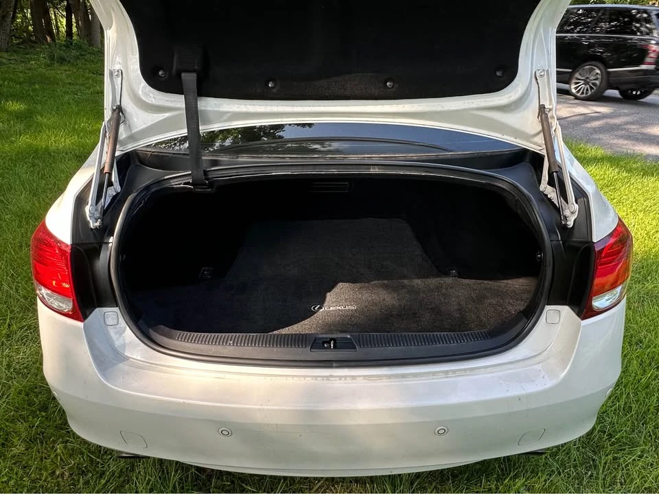 2010 Lexus GS 3rd Gen - Image 17 of 17