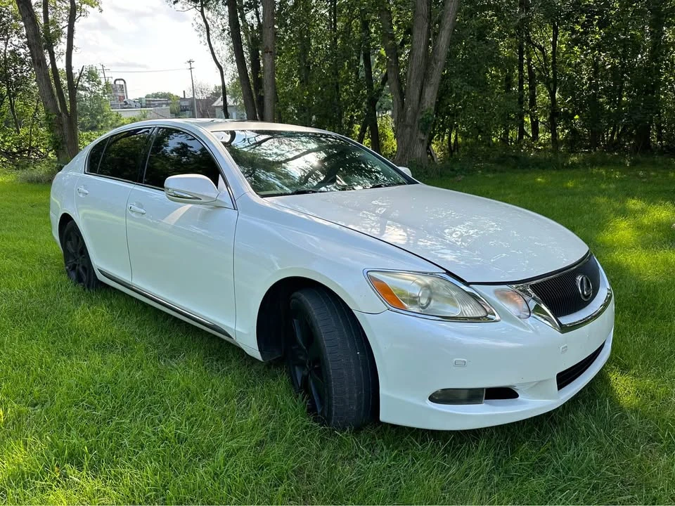2010 Lexus GS 3rd Gen - Image 2 of 17