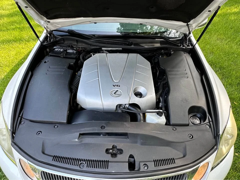 2010 Lexus GS 3rd Gen - Image 12 of 17