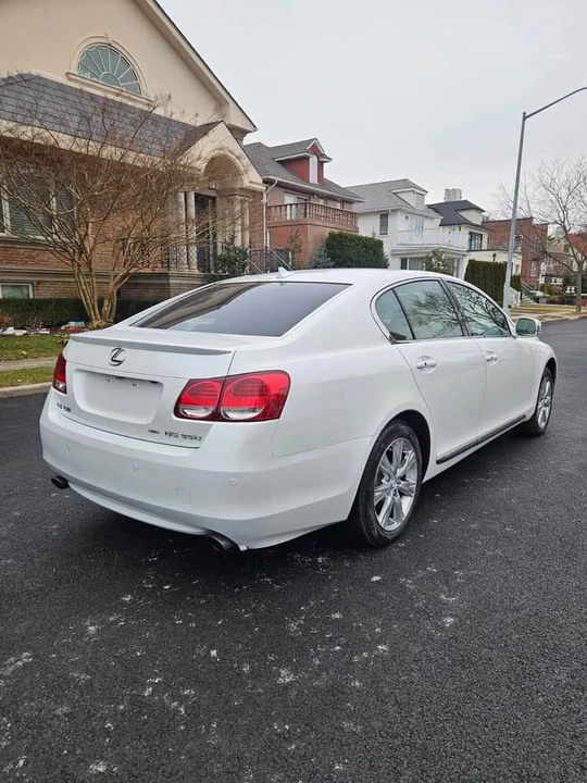 2010 Lexus GS 3rd Gen - Image 5 of 17