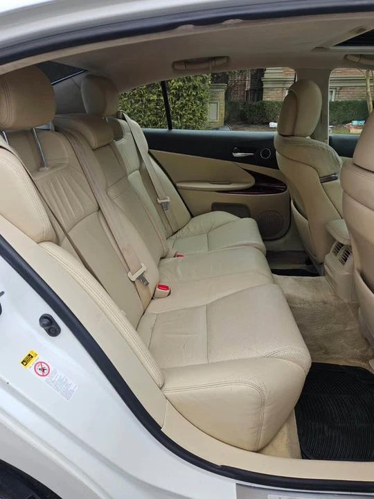 2010 Lexus GS 3rd Gen - Image 11 of 17