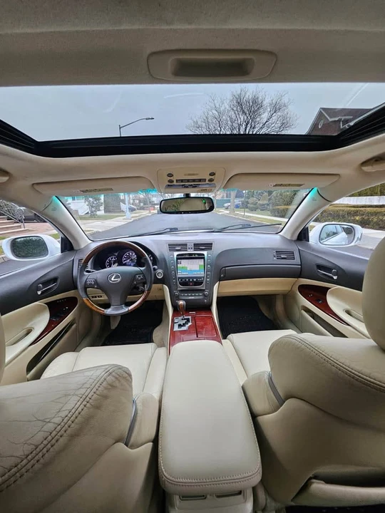 2010 Lexus GS 3rd Gen - Image 13 of 17