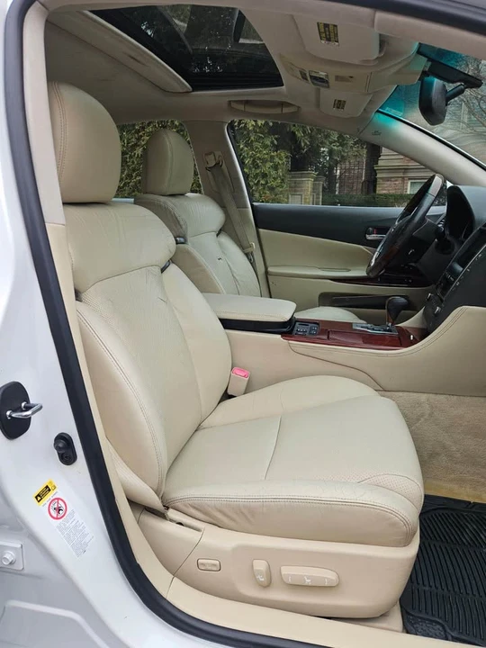2010 Lexus GS 3rd Gen - Image 12 of 17