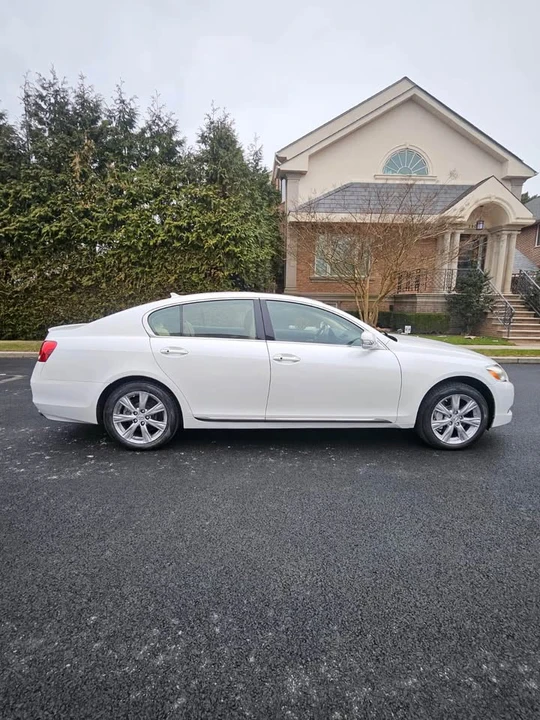 2010 Lexus GS 3rd Gen - Image 6 of 17