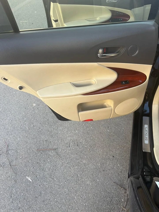 2010 Lexus GS 3rd Gen - Image 16 of 17
