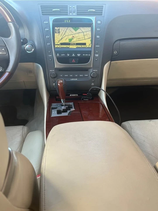 2010 Lexus GS 3rd Gen - Image 14 of 17