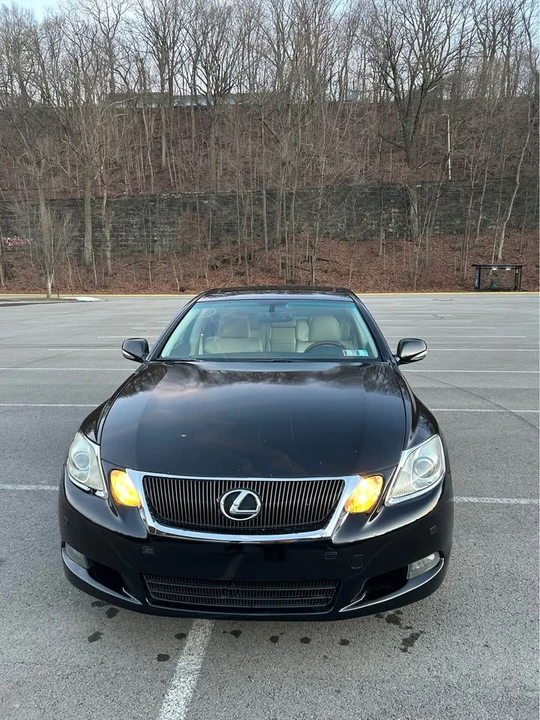 2010 Lexus GS 3rd Gen - Image 2 of 17
