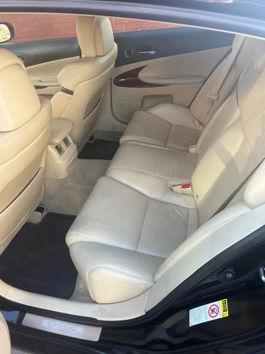 2010 Lexus GS 3rd Gen - Image 15 of 17