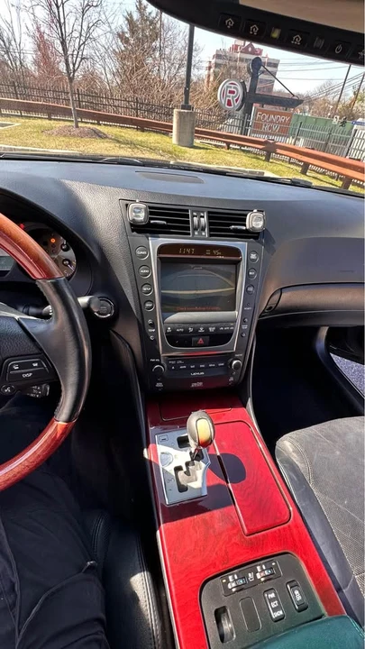2010 Lexus GS 3rd Gen - Image 19 of 20