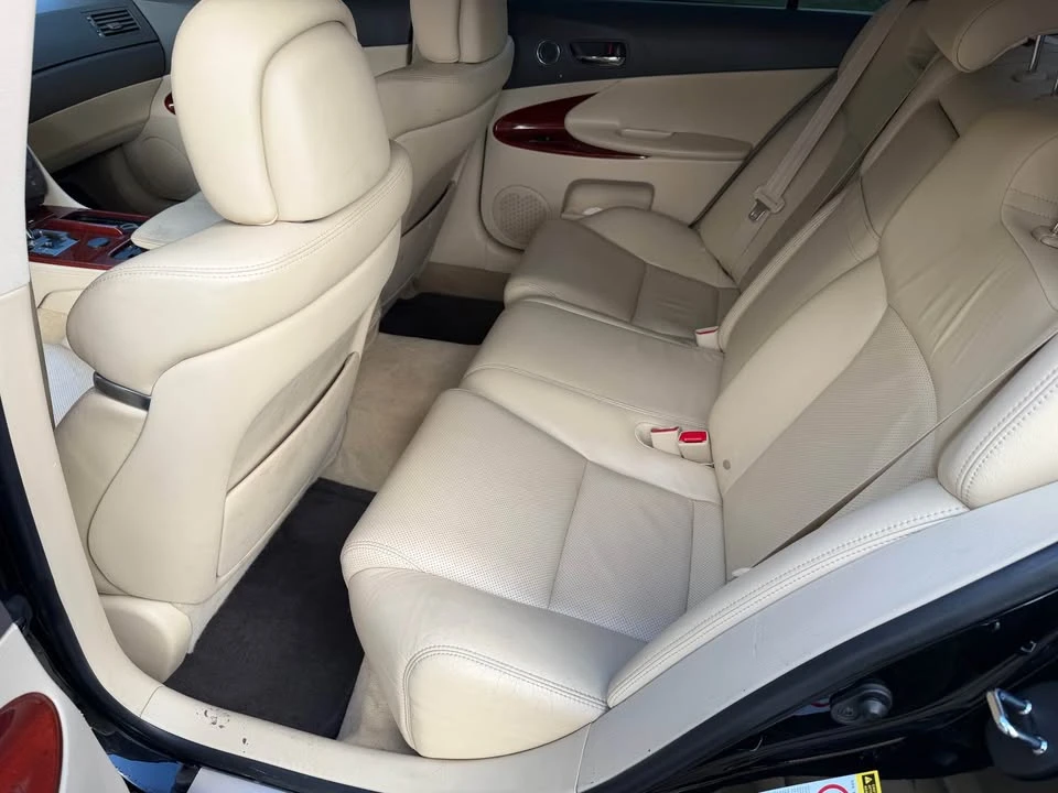 2010 Lexus GS 3rd Gen - Image 9 of 11