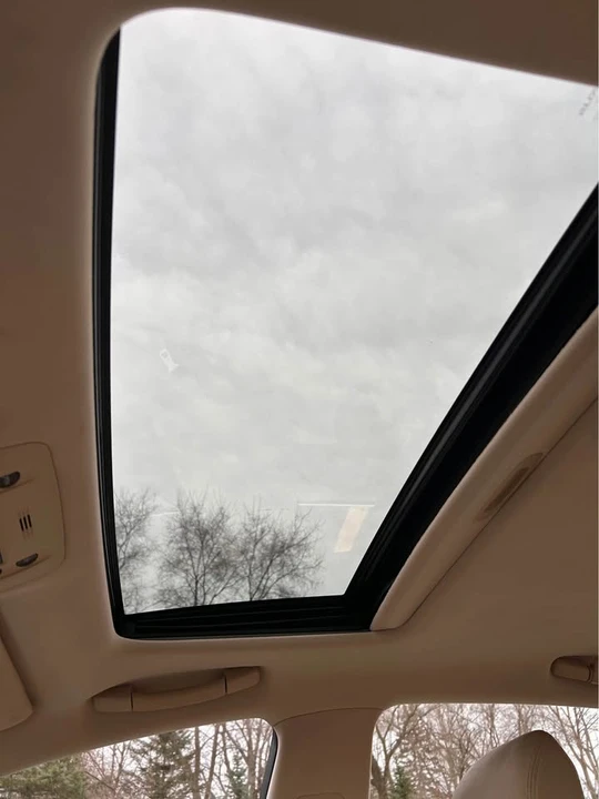 2010 Lexus GS 3rd Gen - Image 17 of 20